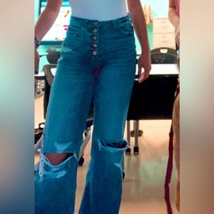 Kancan high rise Mom Jeans! 3/25